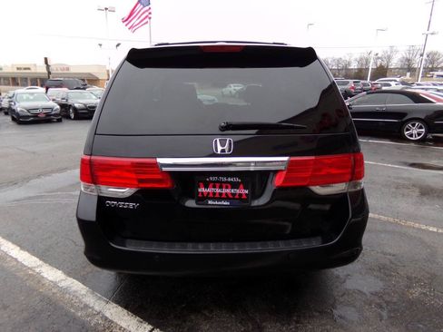 Used 2010 Honda Odyssey Touring image 3
