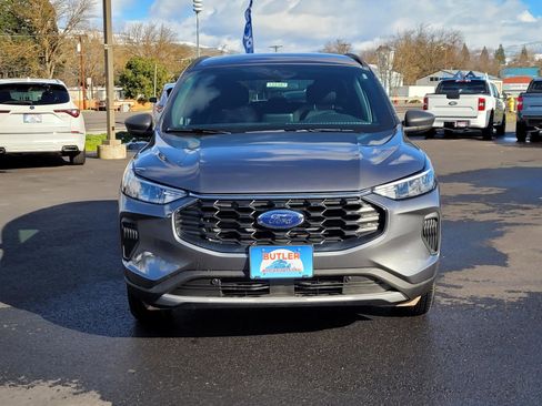 Used 2025 Ford Escape ST-Line image 2