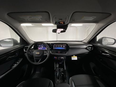 New 2026 Chevrolet TrailBlazer LS w/ LS Convenience Package FWD image 19