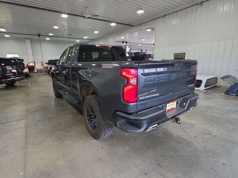Used 2019 Chevrolet Silverado 1500 Custom Trail Boss w/ Custom Convenience Package AWD/4WD image 6