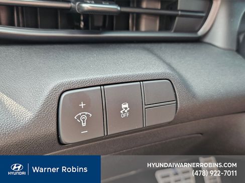 New 2025 Hyundai Elantra Sport image 24