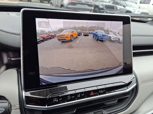 New 2026 Jeep Compass Limited image 13