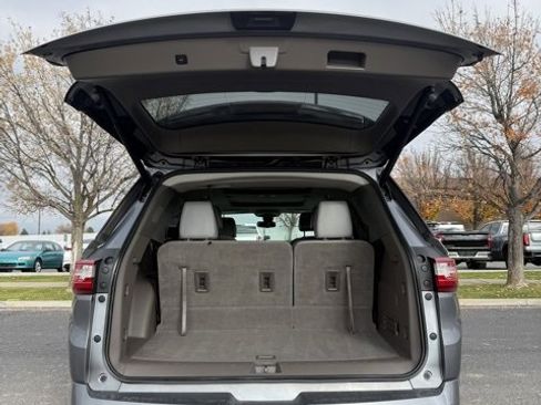 Used 2020 Chevrolet Traverse Premier image 10