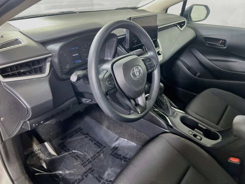 Used 2023 Toyota Corolla LE w/ Carpet Mat Package (TMS) FWD image 9