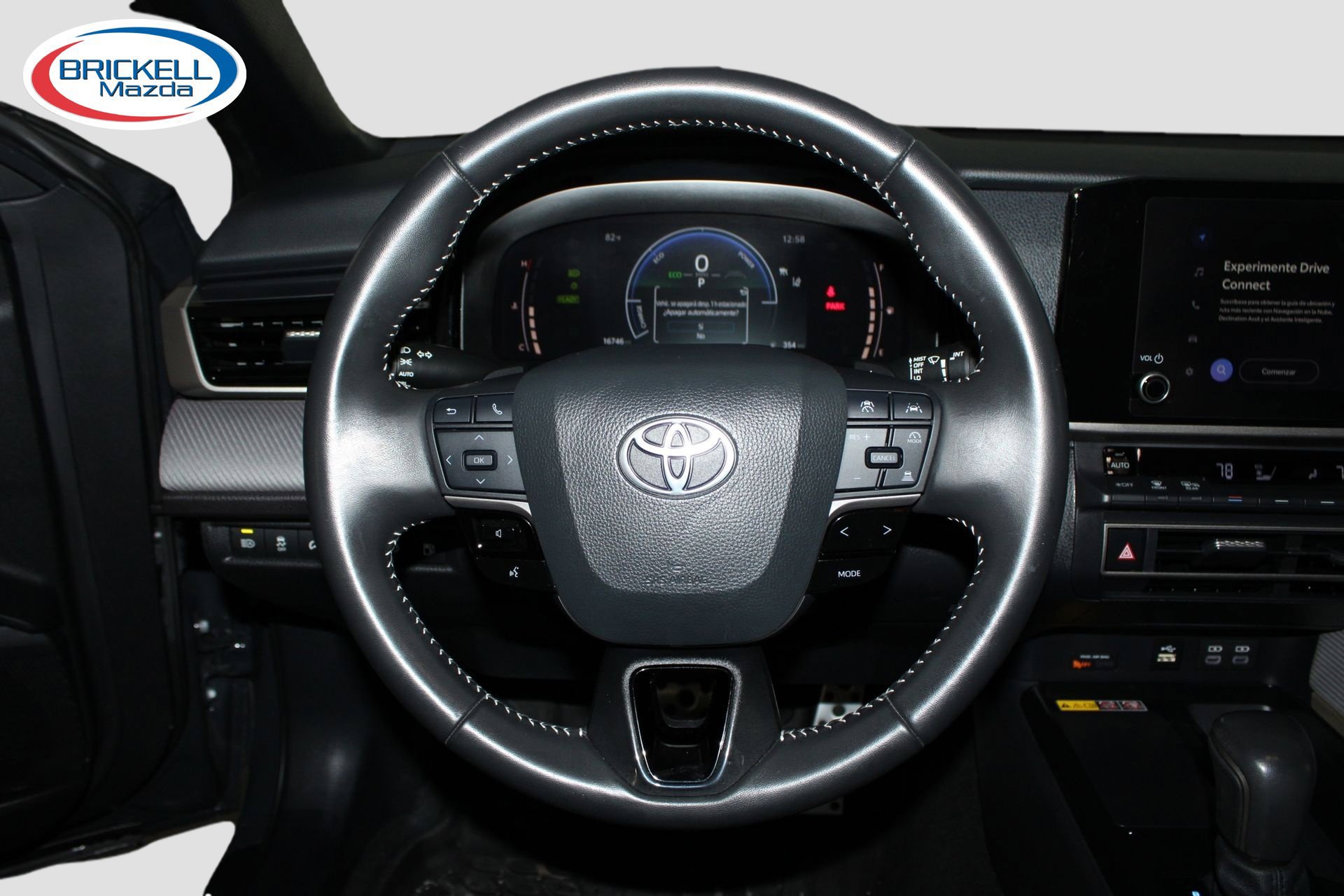 Used 2025 Toyota Camry SE FWD image 28