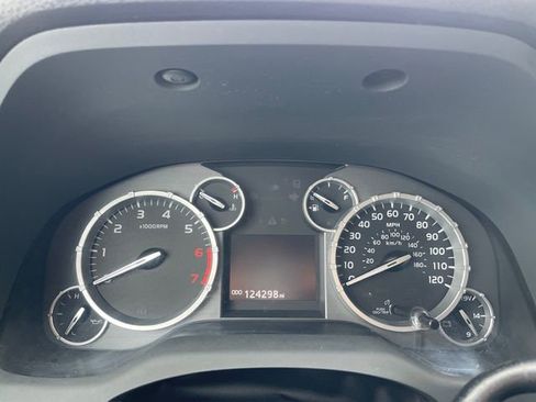 Used 2015 Toyota Tundra SR5 image 17