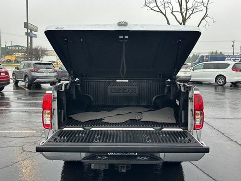 Used 2016 Nissan Frontier SV AWD/4WD image 16