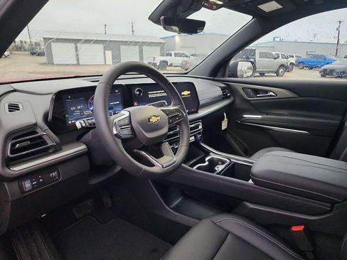 New 2026 Chevrolet Traverse LT w/ Sun and Wheel Package image 13