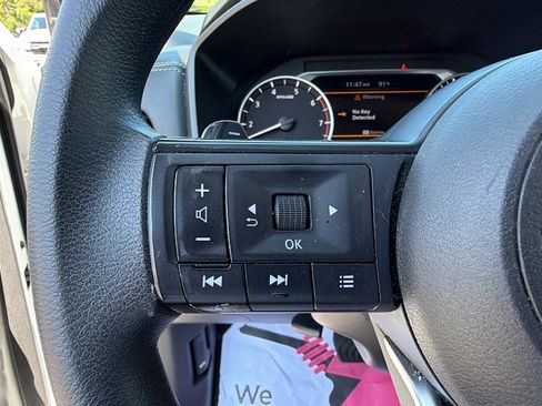 Used 2024 Nissan Rogue SV AWD/4WD image 26