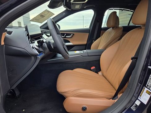 New 2026 Mercedes-Benz E 450 4MATIC Sedan image 4