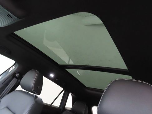 New 2026 Volkswagen Atlas Cross Sport SE image 20