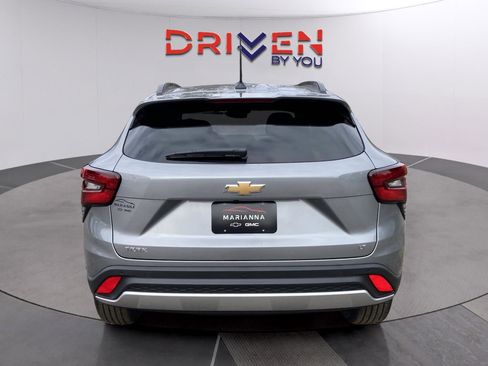 New 2026 Chevrolet Trax LT w/ Driver Confidence Package image 4