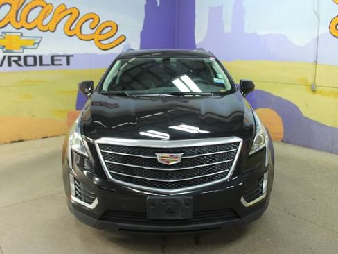 Used 2017 Cadillac XT5 Luxury w/ LPO, Sport Package FWD image 3