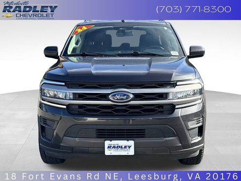 Used 2024 Ford Expedition Max XLT image 9