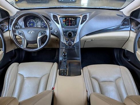 Used 2012 Hyundai Azera w/ Technology Pkg image 3