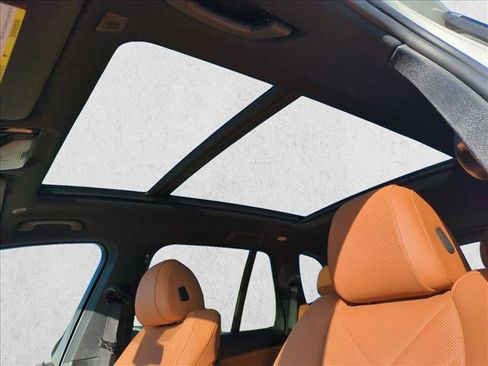 Used 2023 BMW X5 sDrive40i w/ Parking Assistance Package RWD image 16