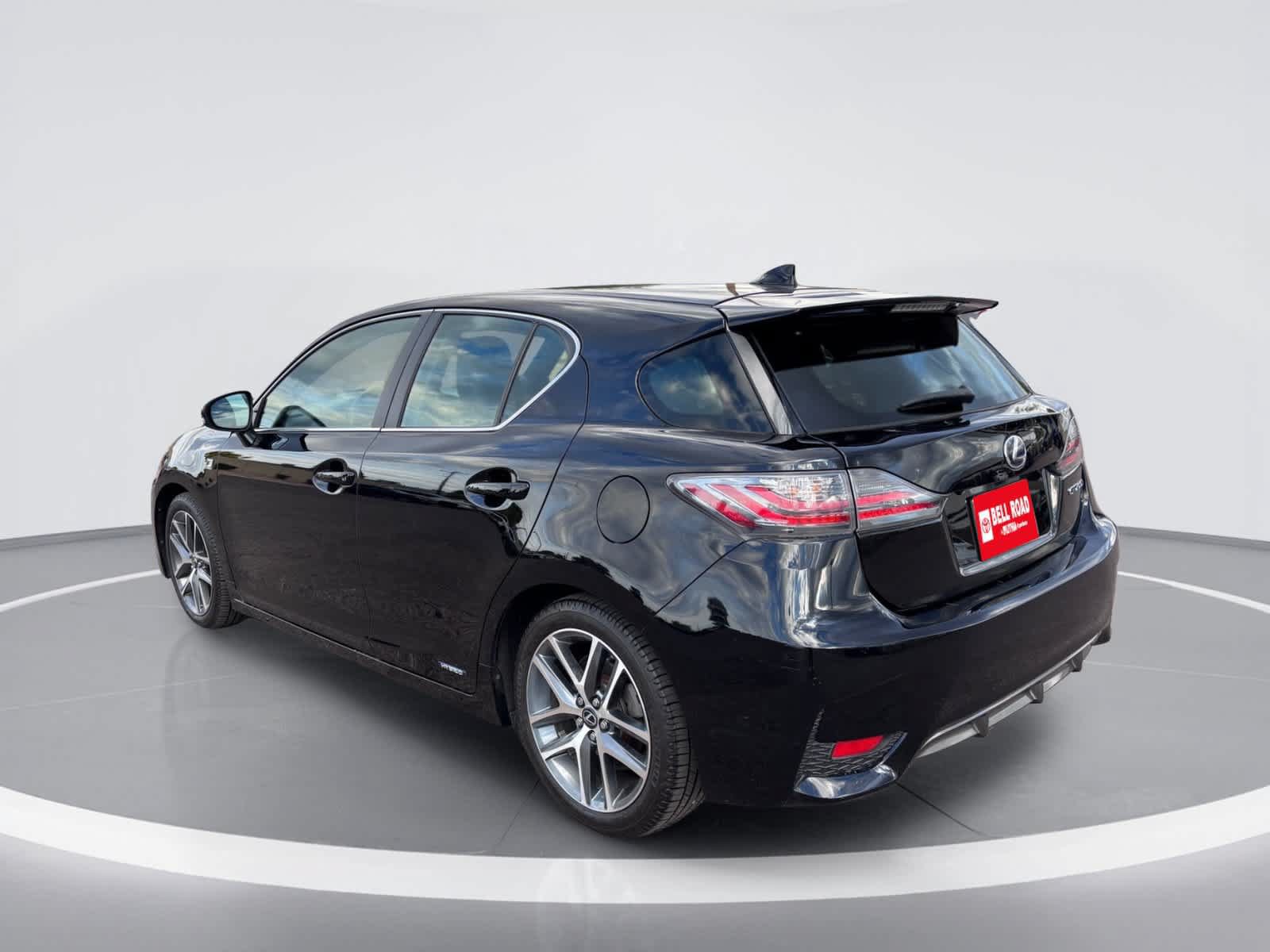 Used 2014 Lexus CT 200h w/ F Sport w/Nuluxe Interior FWD image 4