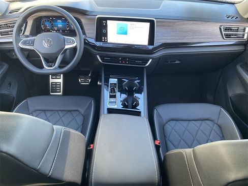 New 2026 Volkswagen Atlas SEL Premium R-Line image 11