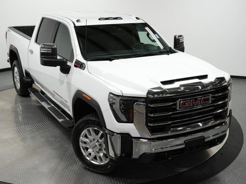 Used 2024 GMC Sierra 2500 SLT w/ SLT Convenience Package image 43