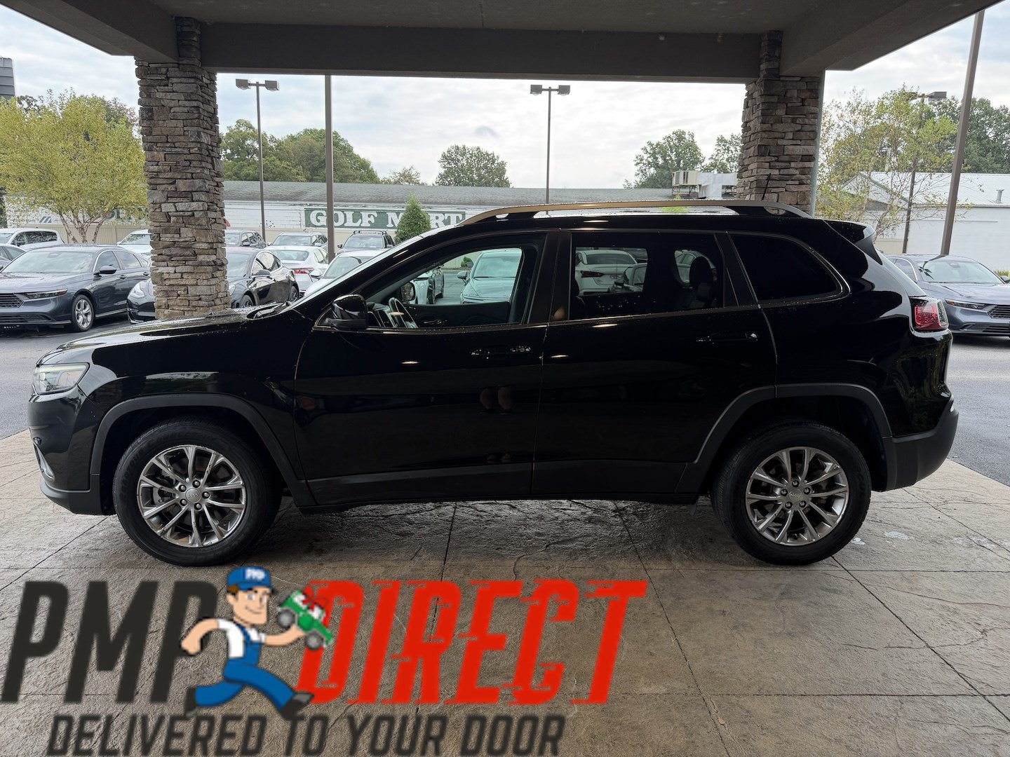 Used 2019 Jeep Cherokee Latitude Plus FWD image 10