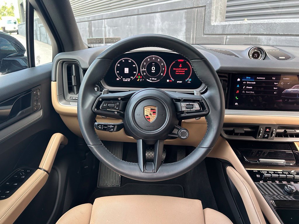 Certified 2026 Porsche Cayenne AWD/4WD image 25