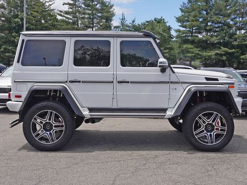 Used 2018 Mercedes-Benz G 550 Squared image 19