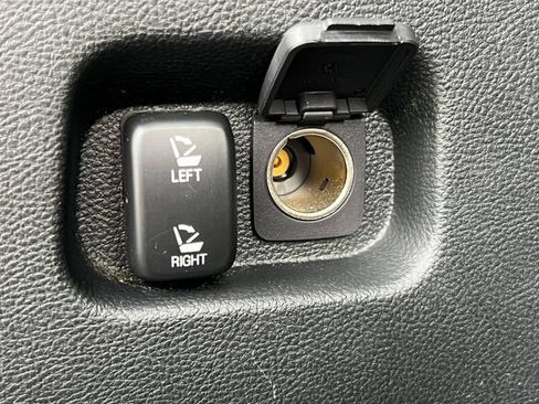 Used 2019 Ford Edge SEL w/ Equipment Group 201A AWD/4WD image 32