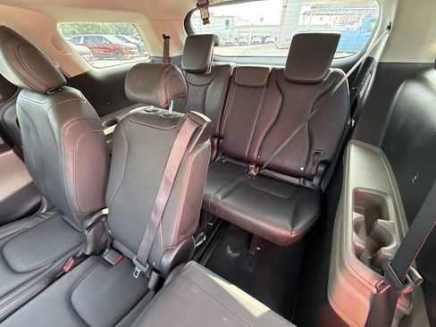 Used 2026 Kia Carnival FWD image 25