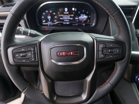 Used 2023 GMC Yukon XL AT4 w/ Technology Package image 10