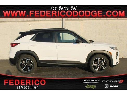 Used 2021 Chevrolet TrailBlazer RS w/ Convenience Package image 1