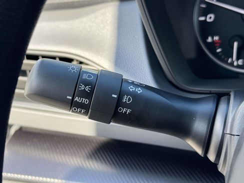 Certified 2025 Subaru Crosstrek 2.0i Premium image 22