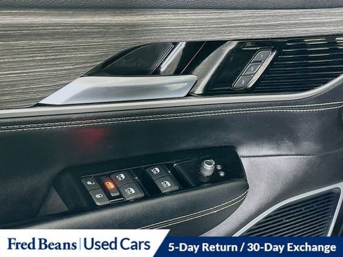 Used 2024 Jeep Wagoneer L Series II w/ Flexible Seating Group image 20