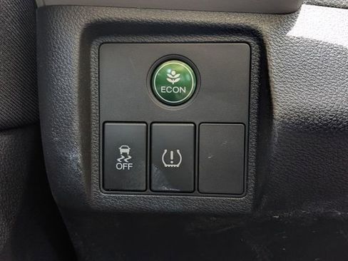 Used 2022 Honda HR-V LX image 27