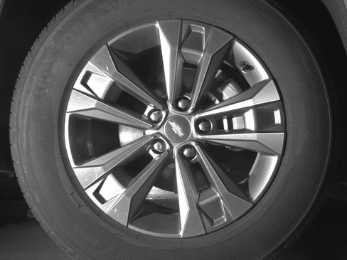 Used 2025 Chevrolet Equinox LT FWD image 10