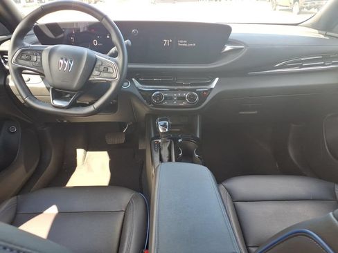 Used 2024 Buick Envista Sport Touring w/ Convenience I Package FWD image 10