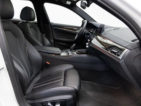 Used 2018 BMW 540i RWD image 14