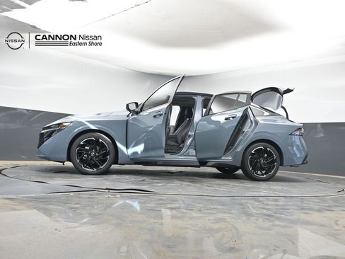 New 2026 Nissan Sentra SR FWD image 41