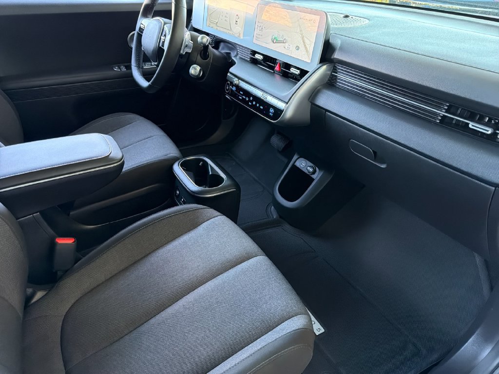 Used 2024 Hyundai Ioniq 5 SEL RWD image 16