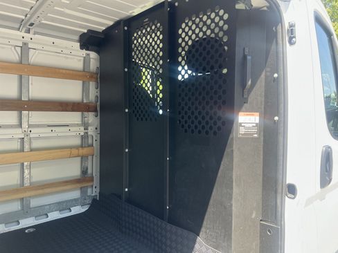 Used 2025 RAM ProMaster 2500 w/ U-Haul Equipment Group FWD image 20