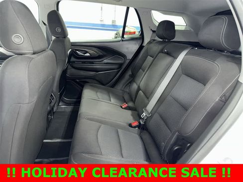 Used 2023 GMC Terrain SLE image 17