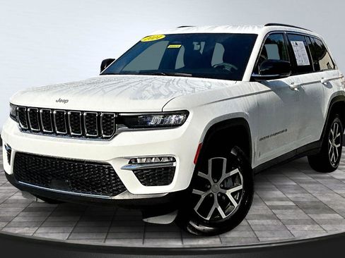 Certified 2024 Jeep Grand Cherokee Limited image 12