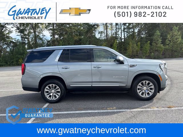 Used 2025 GMC Yukon Denali AWD/4WD image 4