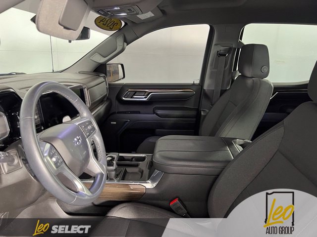 Used 2024 Chevrolet Silverado 1500 RST w/ Convenience Package II AWD/4WD image 9