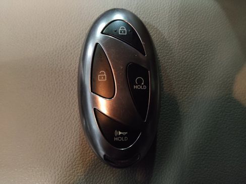 Used 2025 Hyundai Elantra Sport FWD image 32