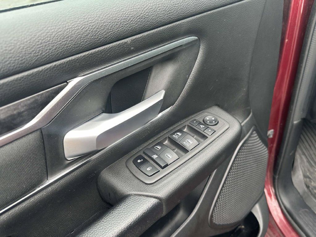 Used 2024 RAM 1500 Big Horn AWD/4WD image 17