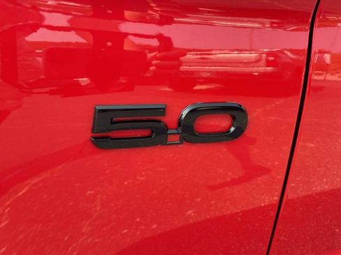 Used 2022 Ford Mustang GT Premium w/ Black Accent Package RWD image 9