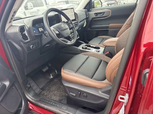 New 2026 Ford Bronco Sport Outer Banks w/ Sasquatch Outer Banks Package AWD/4WD image 9