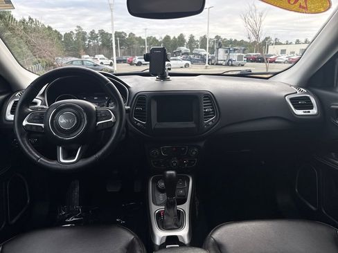 Used 2018 Jeep Compass Latitude w/ Popular Equipment Group image 16