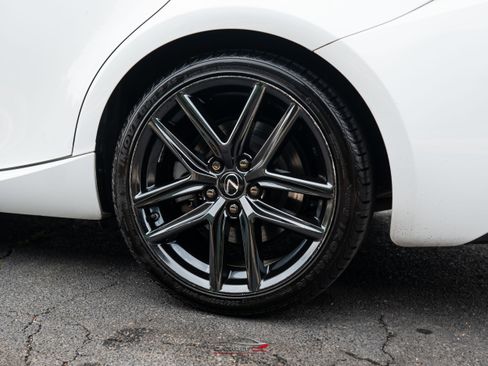 Used 2019 Lexus IS 300 w/ Navigation Package RWD image 12