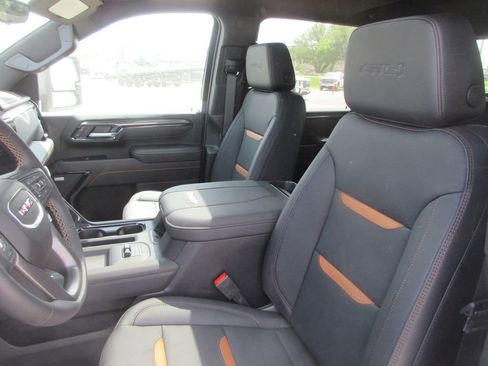 New 2026 GMC Sierra 2500 AT4 w/ AT4 Premium Plus Package image 12